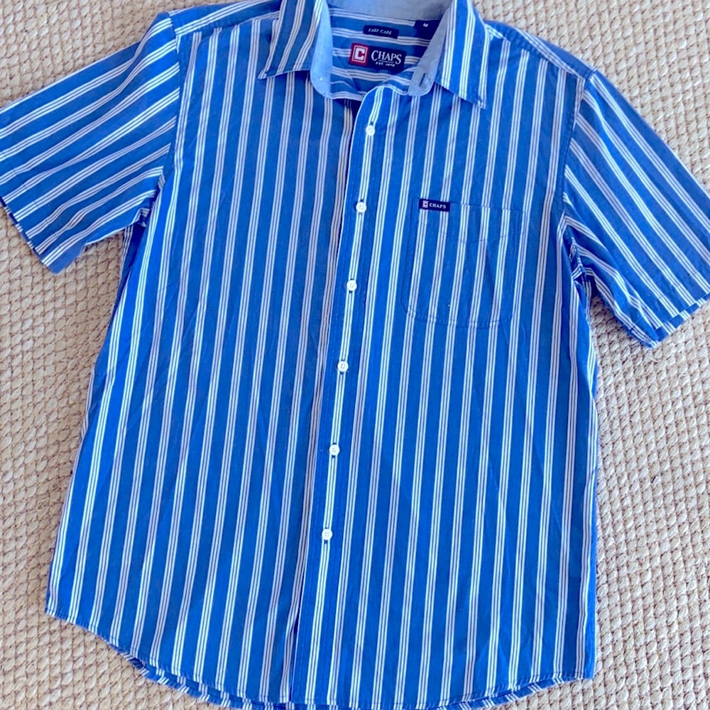 Men’s CHAPS Button Down Shirt Short Sleeves Medium Easy Care